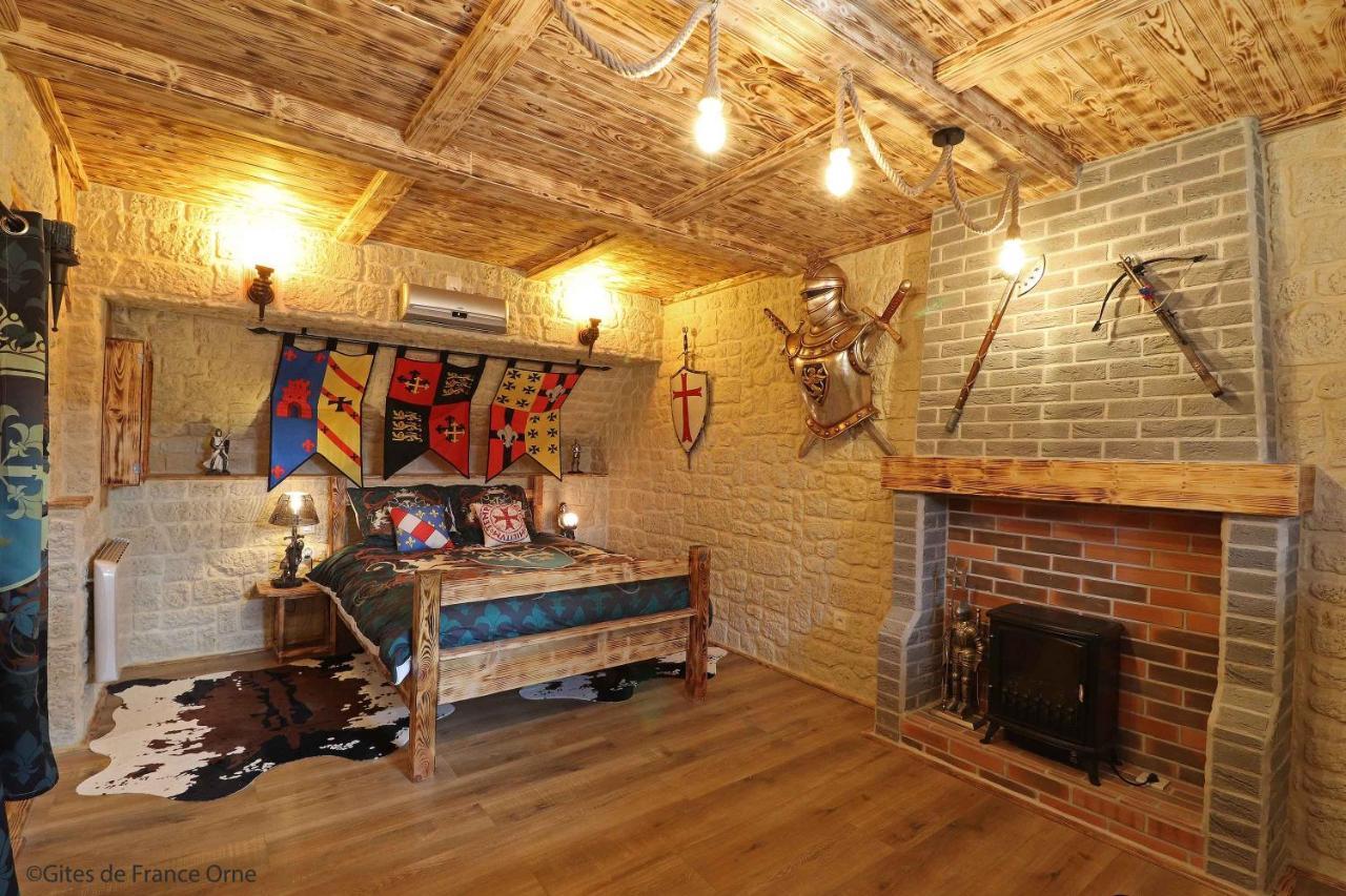 Chambre D'Hote Medieval Du Vieux Bourg Chailloue Kültér fotó