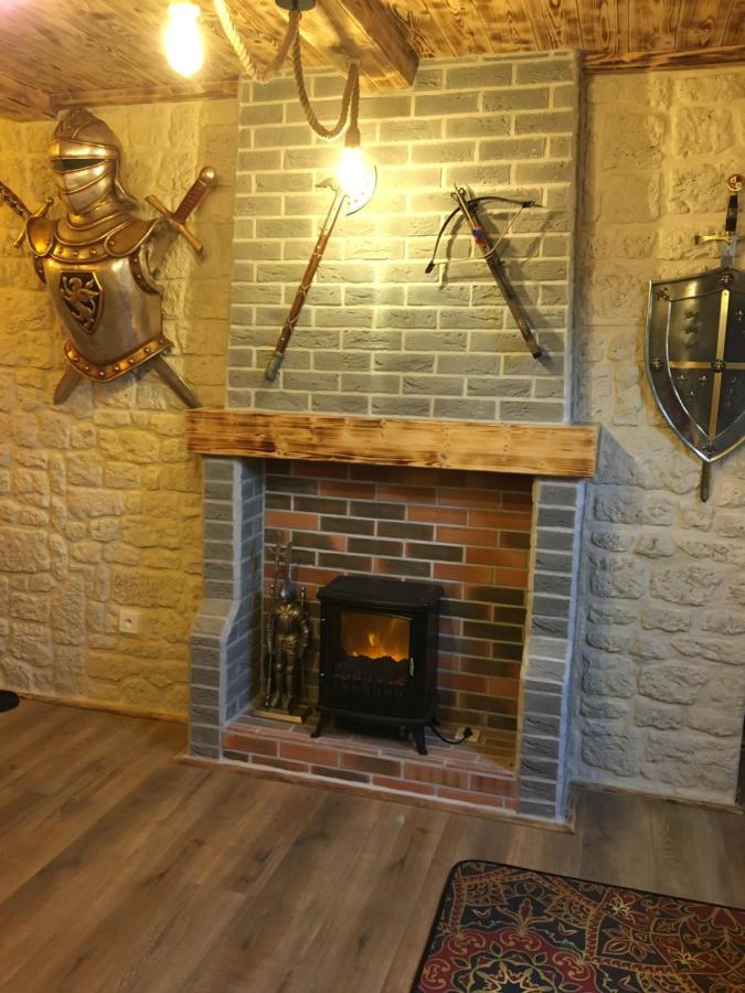 Chambre D'Hote Medieval Du Vieux Bourg Chailloue Kültér fotó