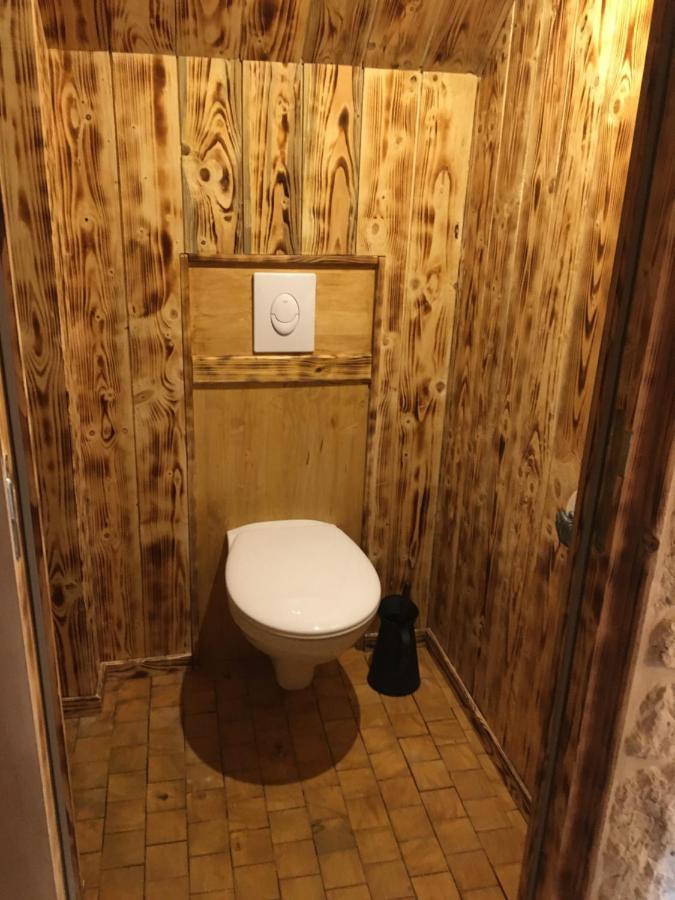 Chambre D'Hote Medieval Du Vieux Bourg Chailloue Kültér fotó